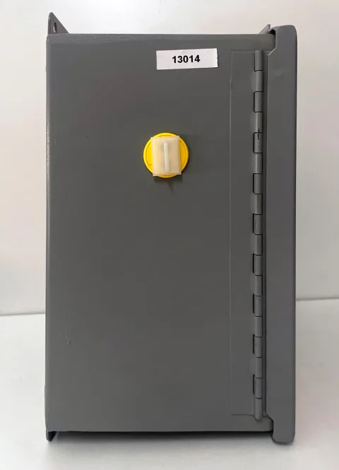 Controller enclosure side with BenchSpec audit label 13014