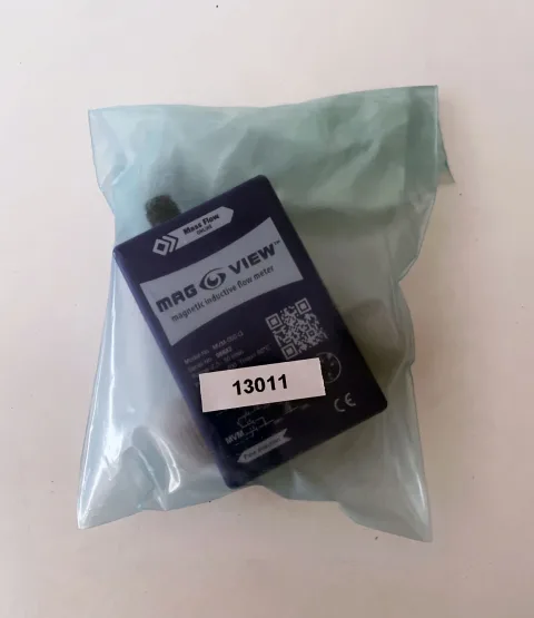 MAG-VIEW flow meter in its storage bag with audit label 13011