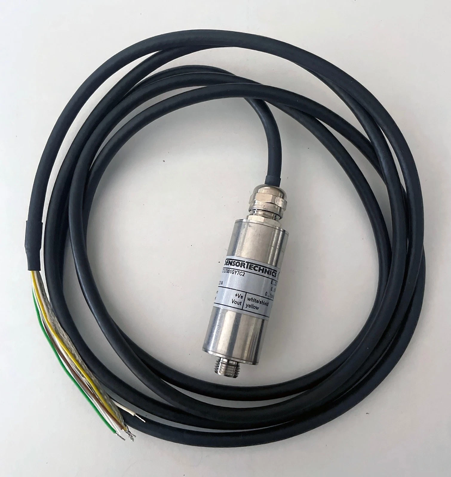 Actual SensorTechnics CTU7001GY7C2 pressure transmitter with integral lead